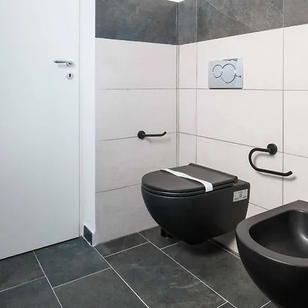 Gallura Street 21 3*