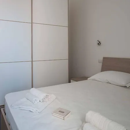 Gallura Street 21 Pensionat 3*